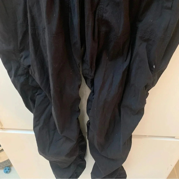 Lululemon Kids Ivivva Black Unlined Studio Pants  14 - Picture 10 of 12
